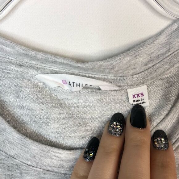 Athleta Open Back Long Tank Top with Front Pocket - Picture 2 of 7